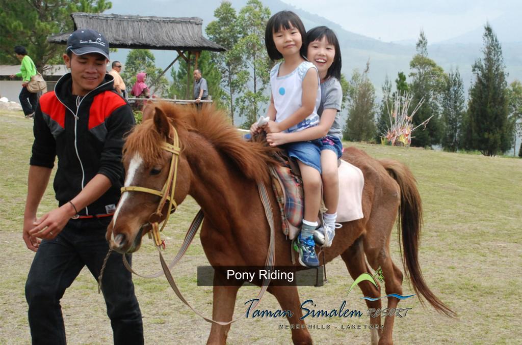 Taman Simalem Resort Tongging 외부 사진