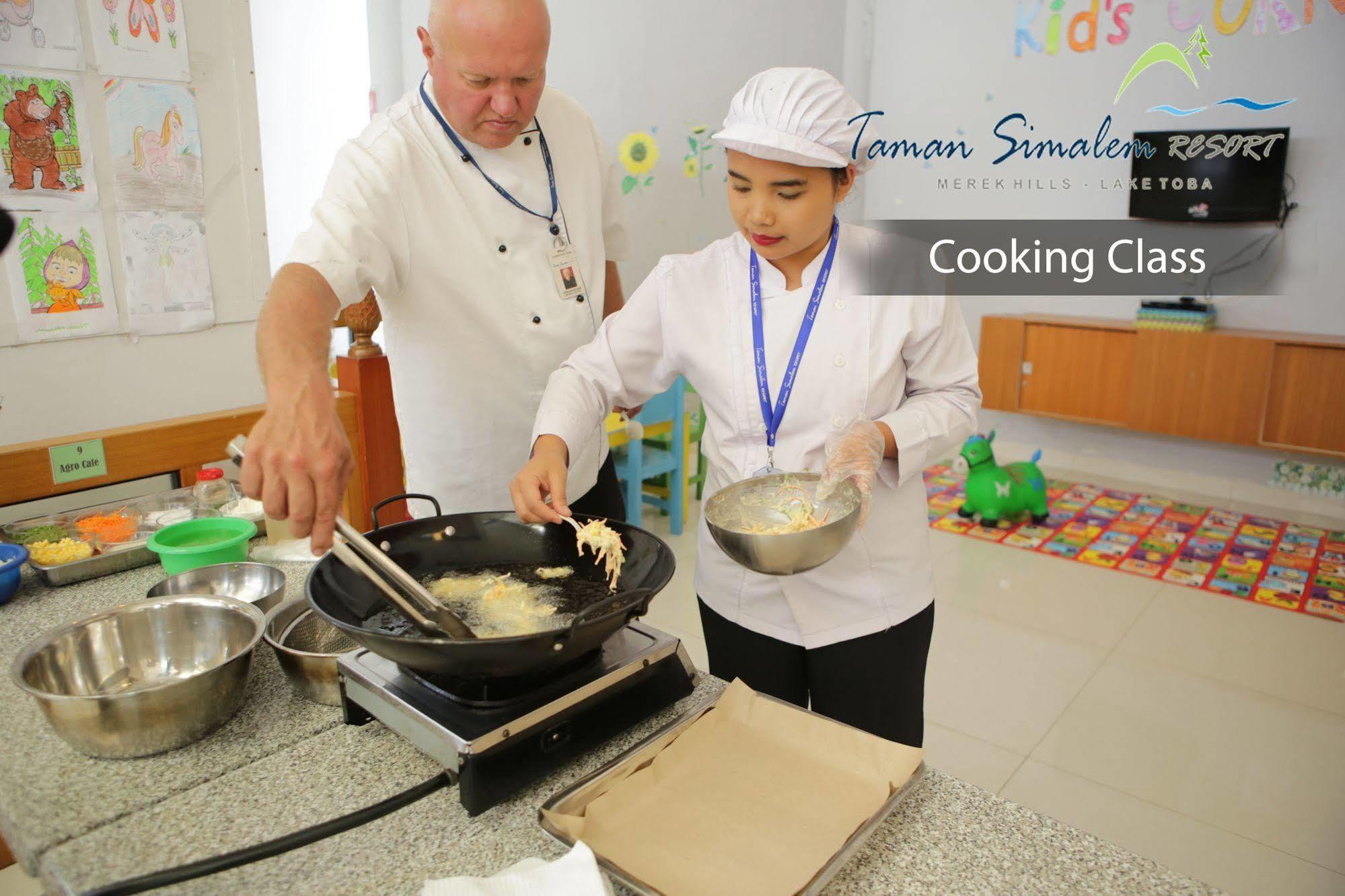 Taman Simalem Resort Tongging 외부 사진